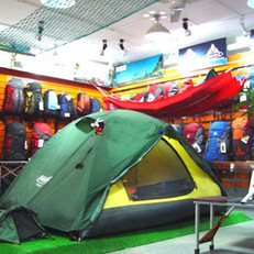 新疆戶外探險(xiǎn)熱，這些裝備與專賣店助你暢游西域